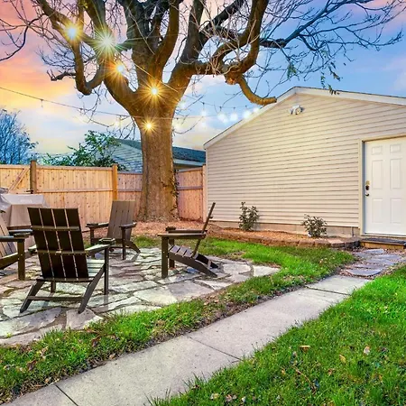 Chic Indianapolis Home With Patio Less Than 2 Mi To Downtown